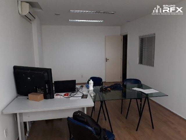 Conjunto Comercial-Sala à venda com 1 quarto, 120m² - Foto 3