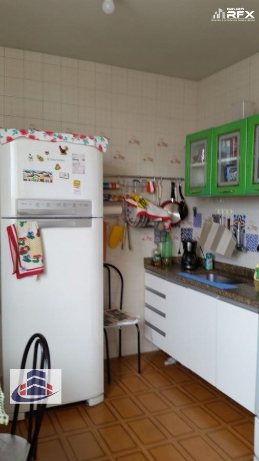 Apartamento à venda com 2 quartos, 80m² - Foto 3