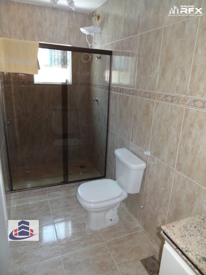 Casa à venda com 4 quartos, 160m² - Foto 4