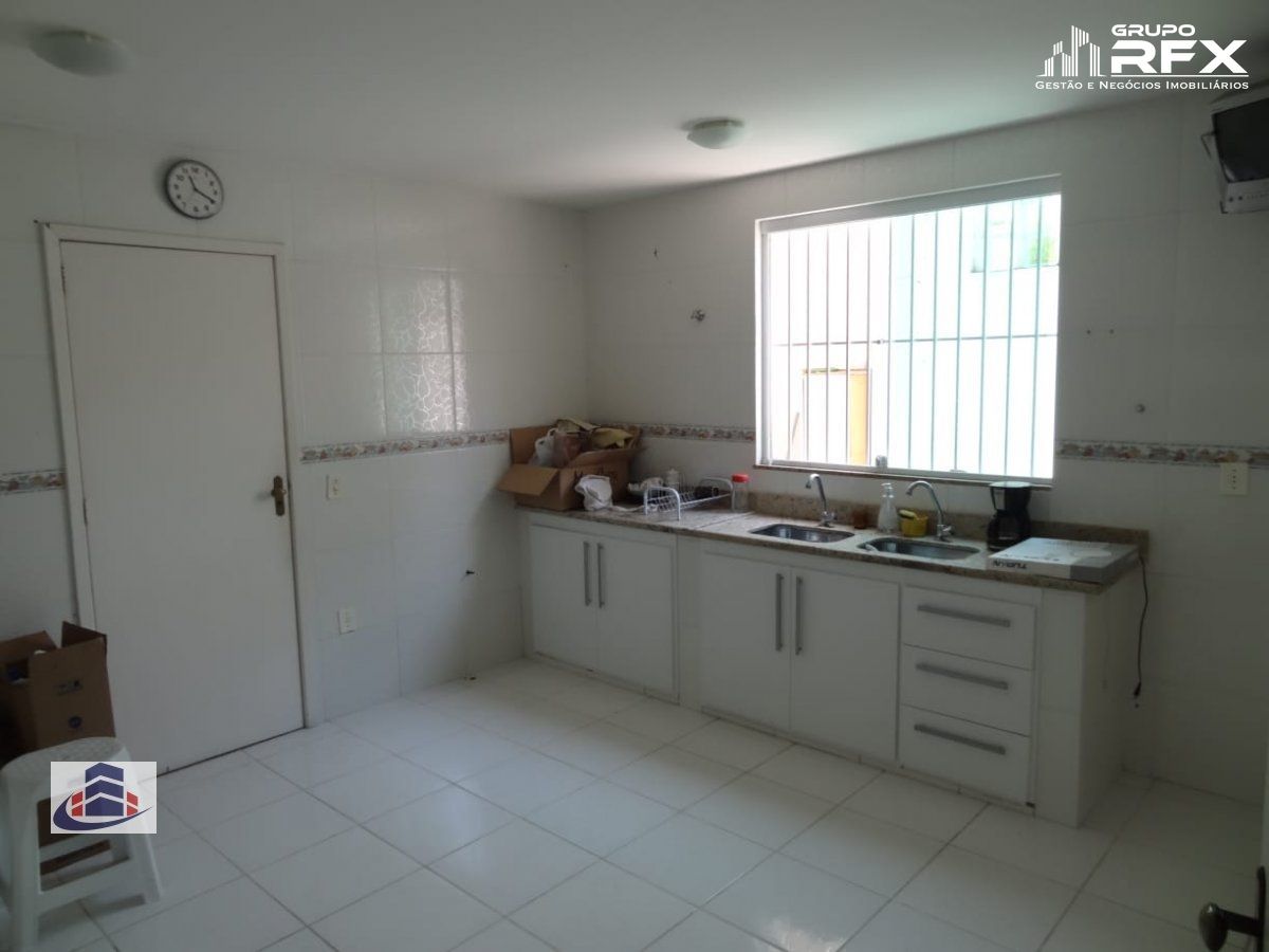 Casa à venda com 4 quartos, 160m² - Foto 15