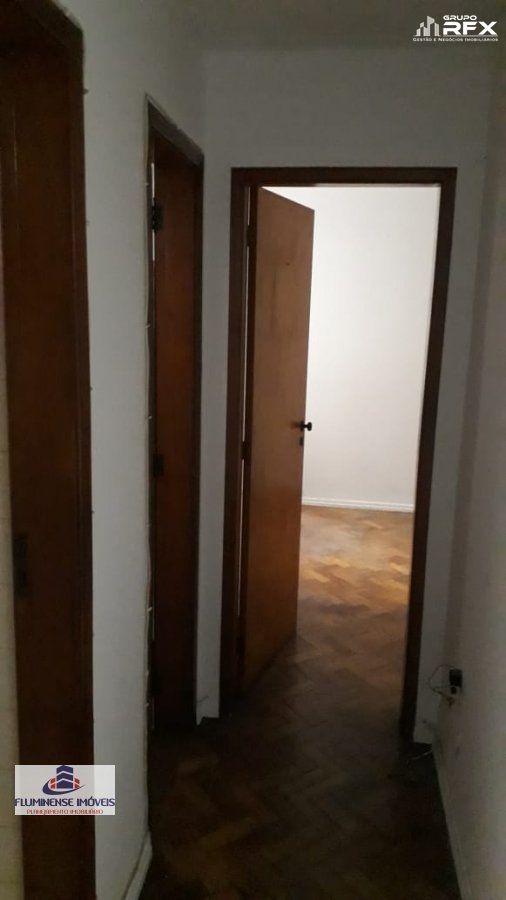 Apartamento à venda com 2 quartos, 80m² - Foto 4