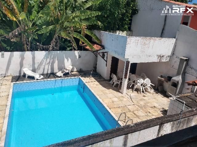 Casa à venda com 4 quartos, 200m² - Foto 14