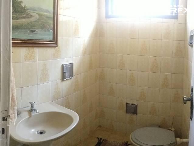 Casa à venda com 4 quartos, 200m² - Foto 12