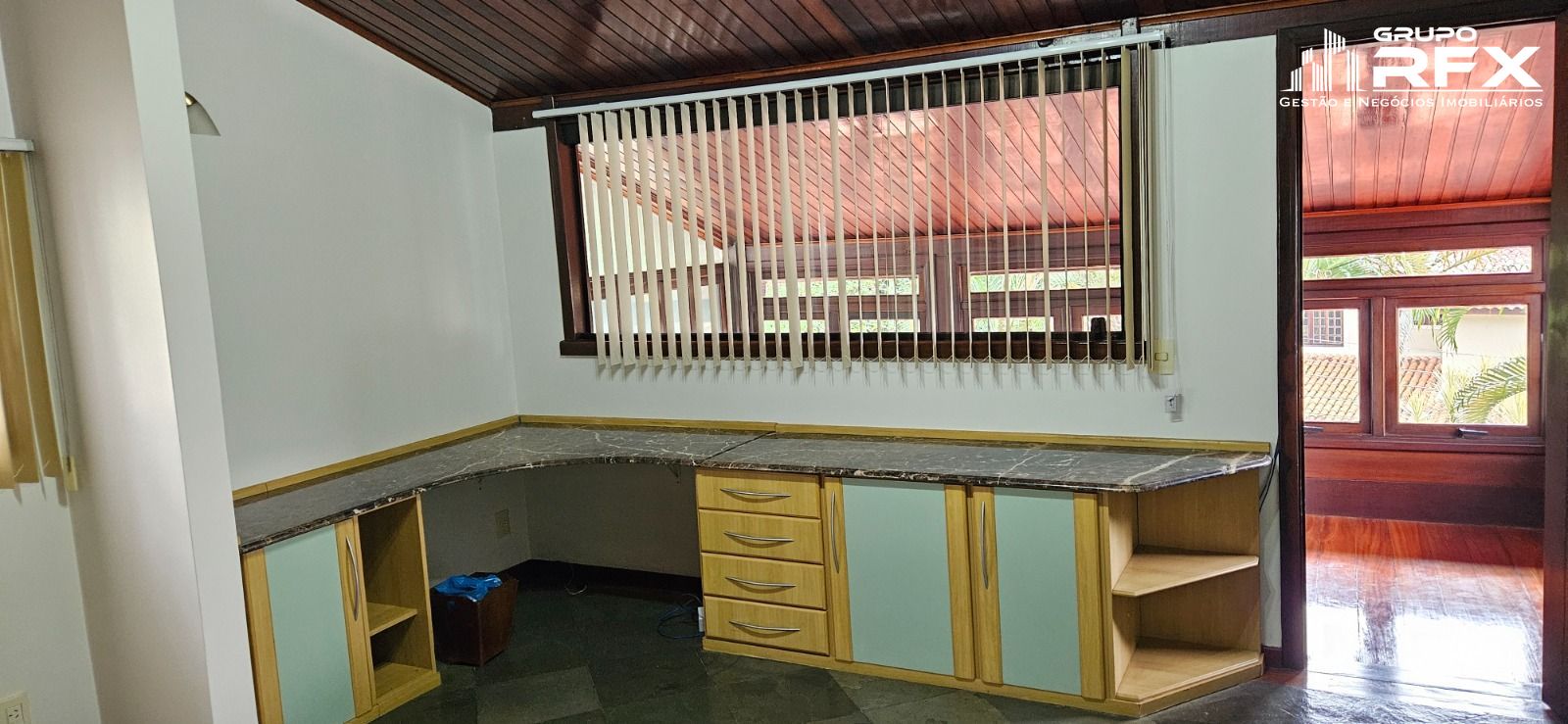 Casa de Condomínio à venda com 3 quartos, 350m² - Foto 39