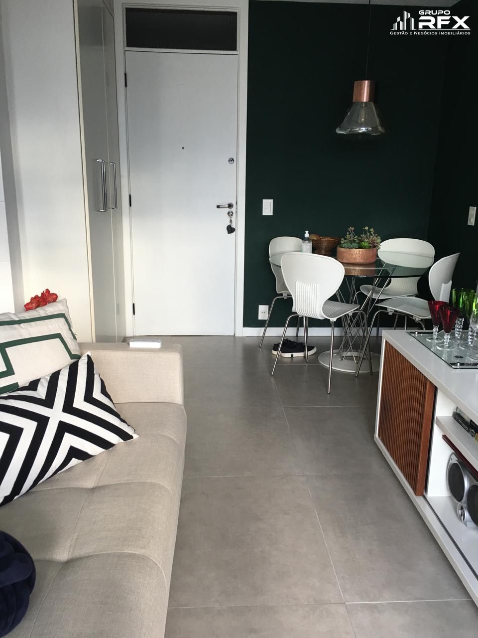 Apartamento à venda com 2 quartos, 78m² - Foto 18