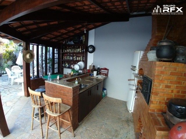 Casa à venda com 3 quartos, 250m² - Foto 17