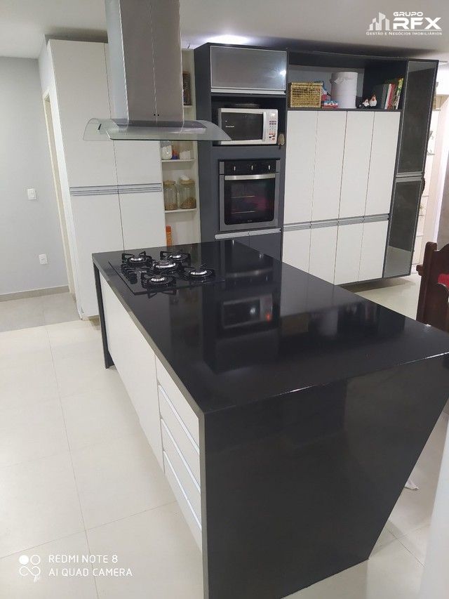 Casa à venda com 4 quartos, 300m² - Foto 11