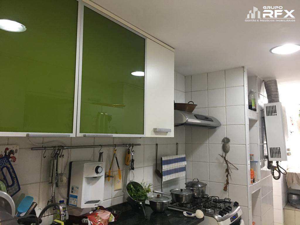 Apartamento à venda com 3 quartos, 166m² - Foto 11