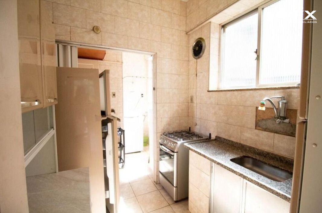 Apartamento à venda com 3 quartos, 130m² - Foto 15