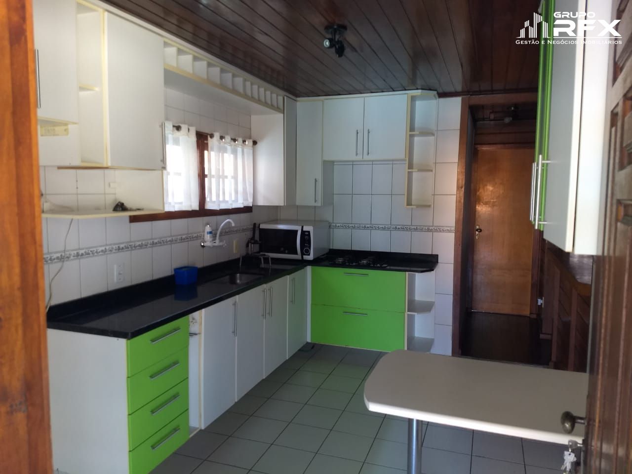 Casa à venda com 3 quartos, 120m² - Foto 11