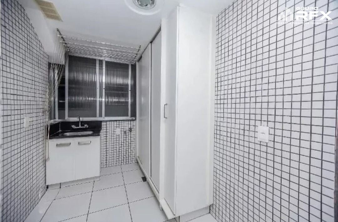 Apartamento à venda com 2 quartos, 70m² - Foto 5