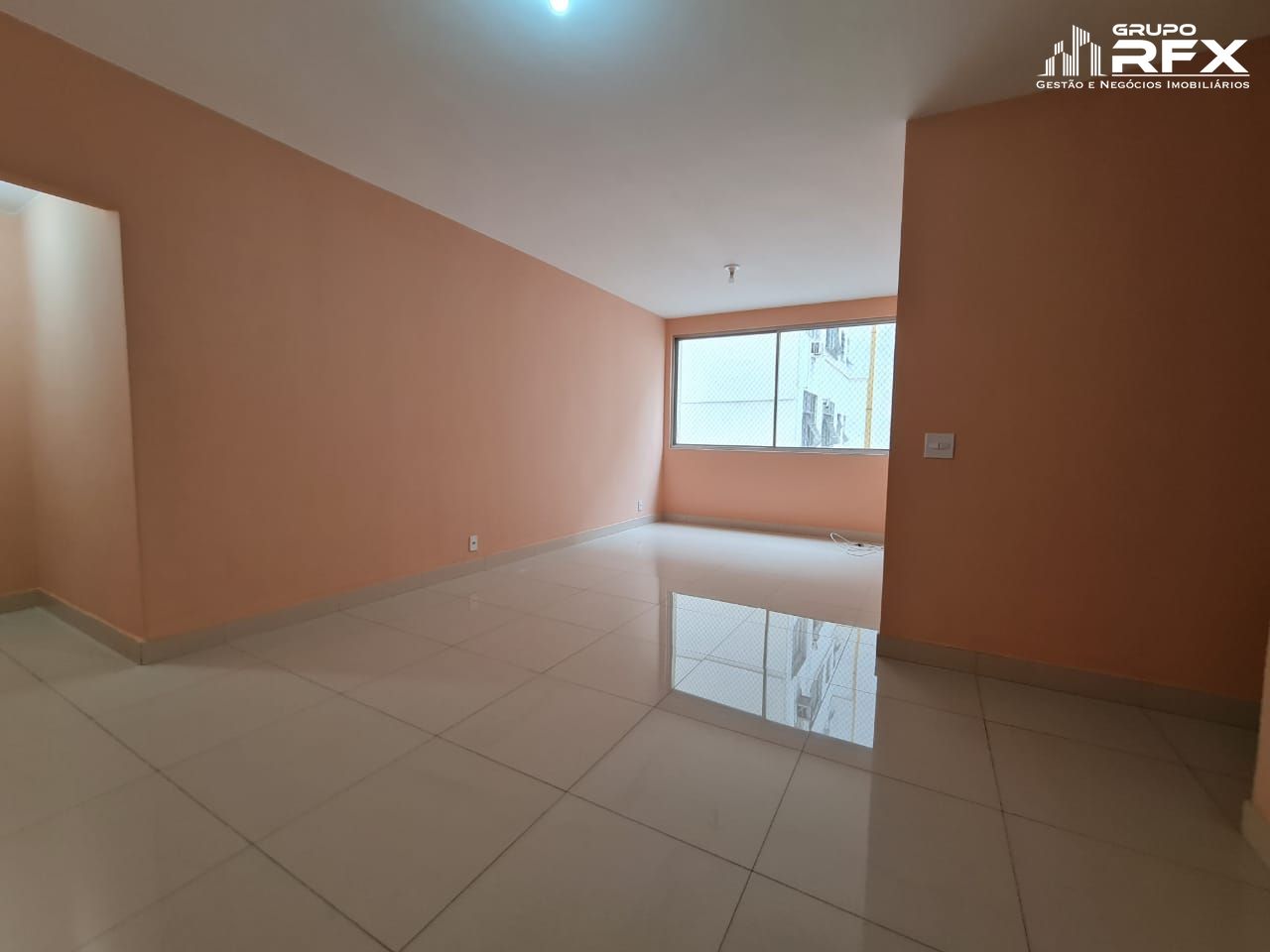 Apartamento à venda com 2 quartos, 90m² - Foto 4