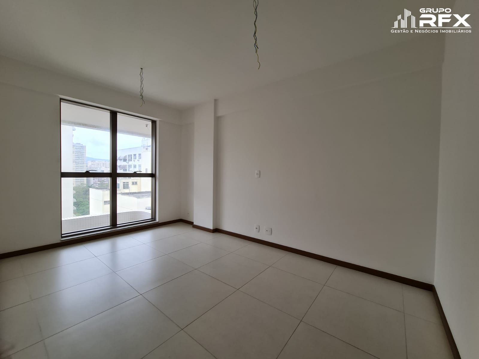 Apartamento à venda com 2 quartos, 74m² - Foto 5