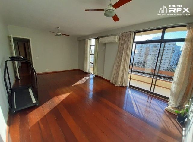 Apartamento à venda com 3 quartos, 130m² - Foto 1