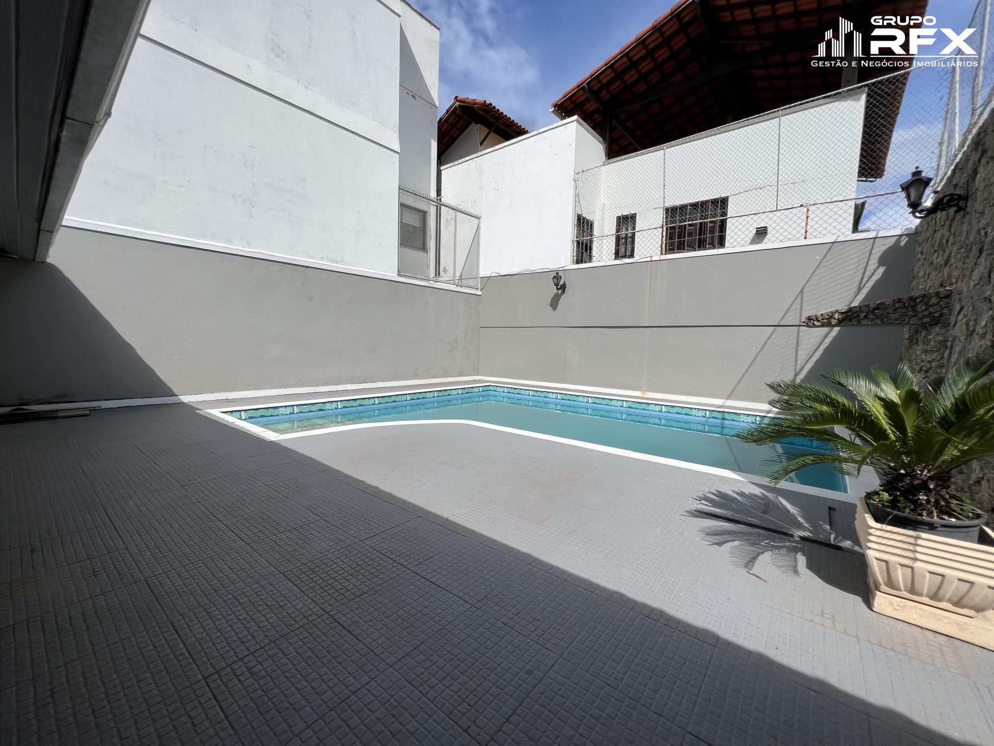 Casa à venda com 4 quartos, 250m² - Foto 20