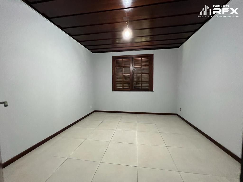 Casa de Condomínio à venda com 4 quartos, 200m² - Foto 15