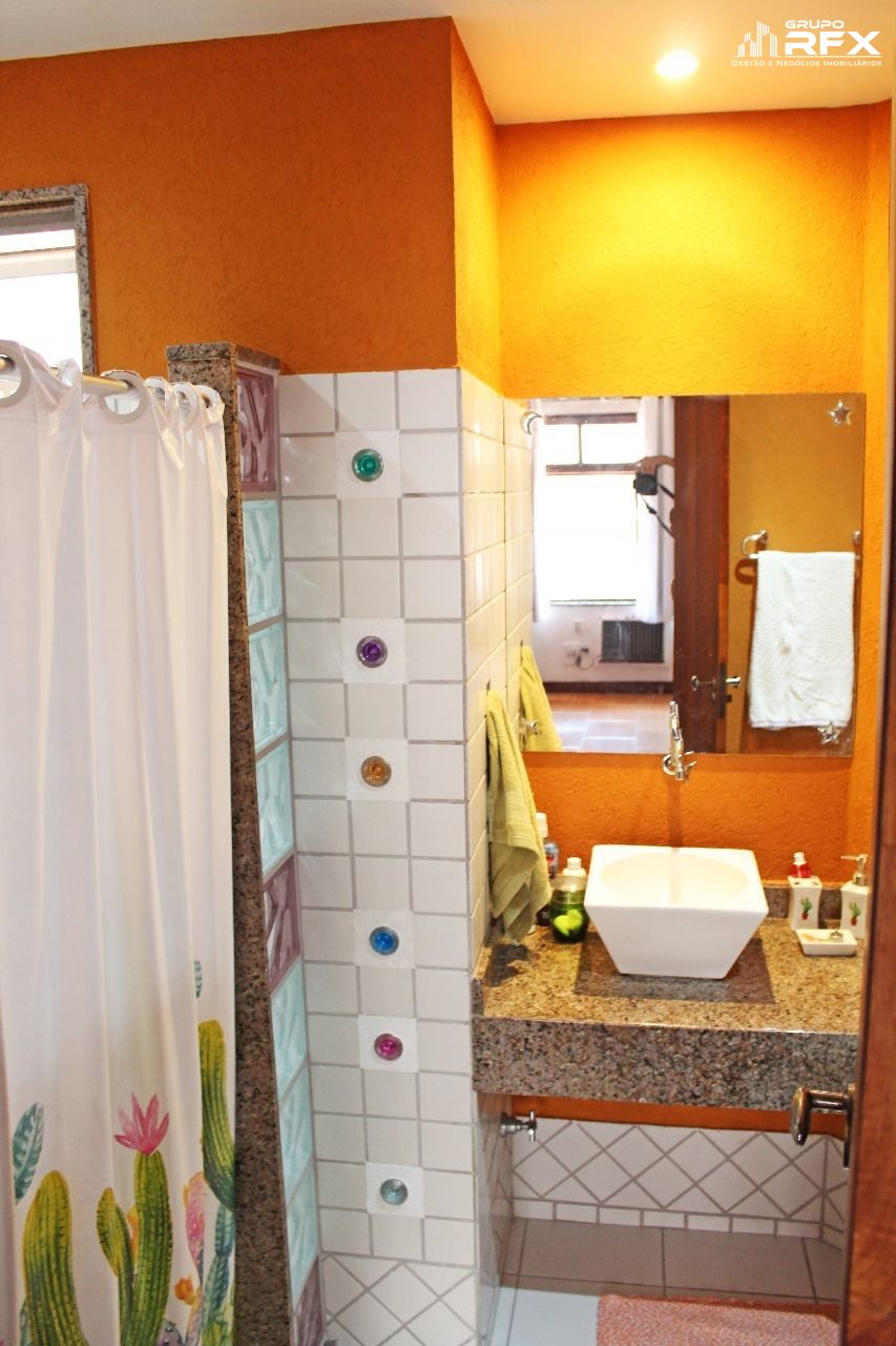 Casa à venda com 3 quartos, 220m² - Foto 29