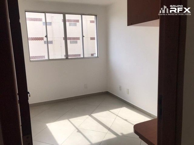 Apartamento à venda com 2 quartos, 80m² - Foto 4