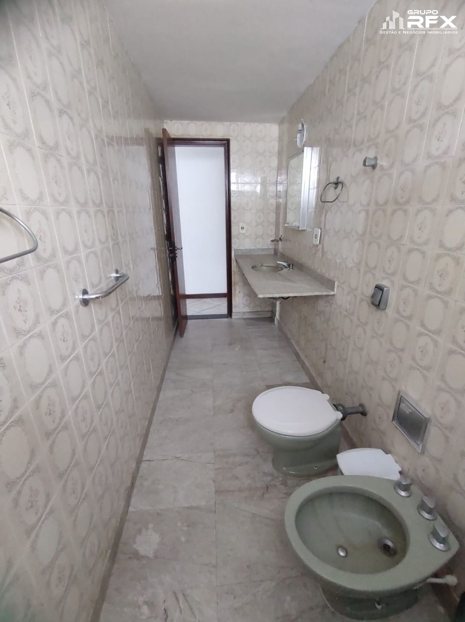 Apartamento à venda com 3 quartos, 145m² - Foto 6