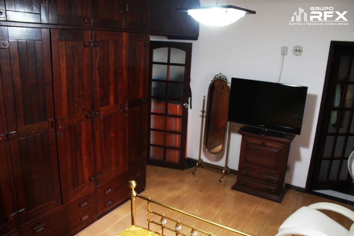 Casa à venda com 3 quartos, 220m² - Foto 19