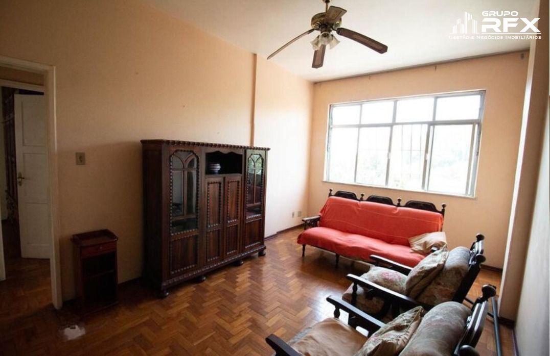 Apartamento à venda com 3 quartos, 130m² - Foto 3