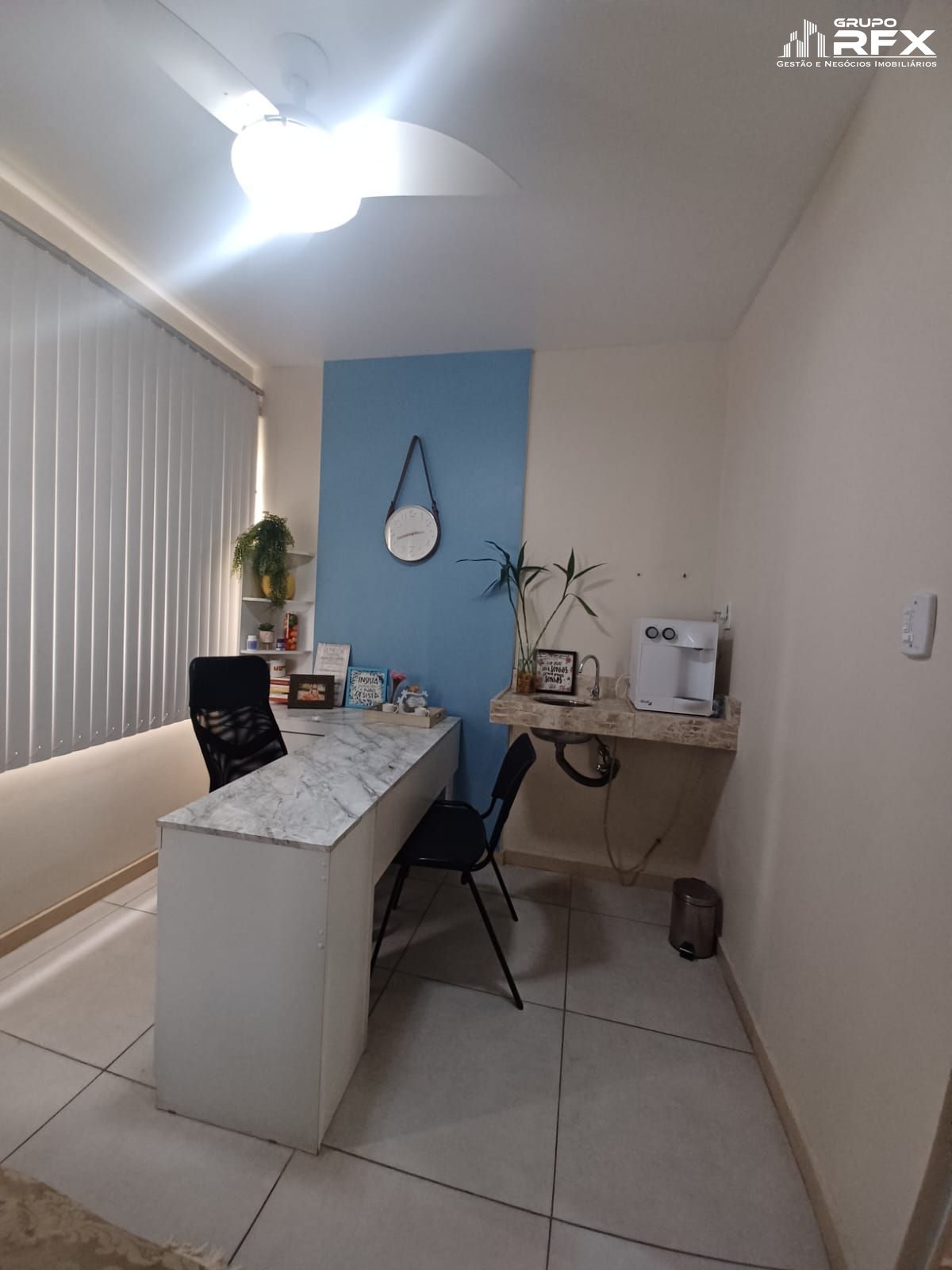 Sala comercial para alugar  no Centro - Niteri, RJ. Imveis