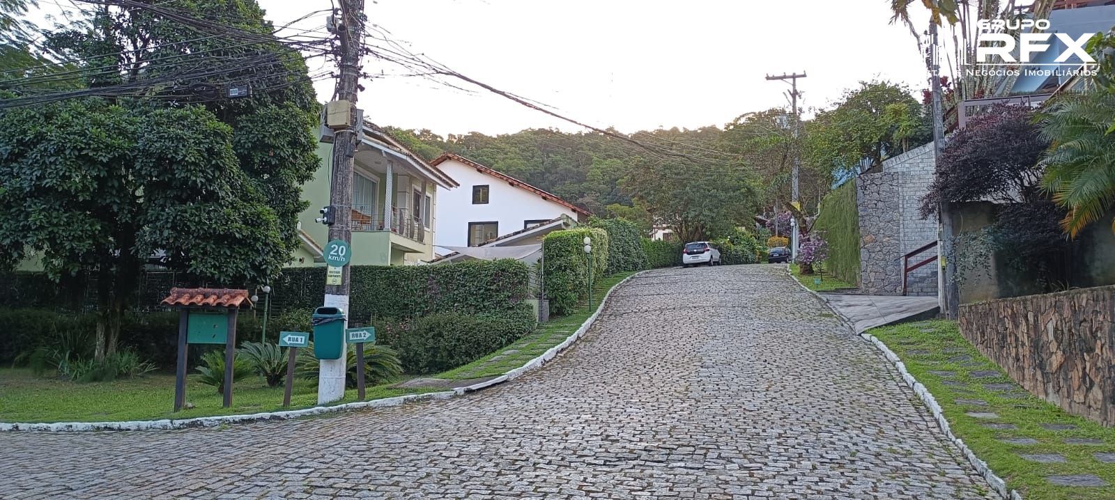 Casa de Condomínio à venda com 3 quartos, 350m² - Foto 6