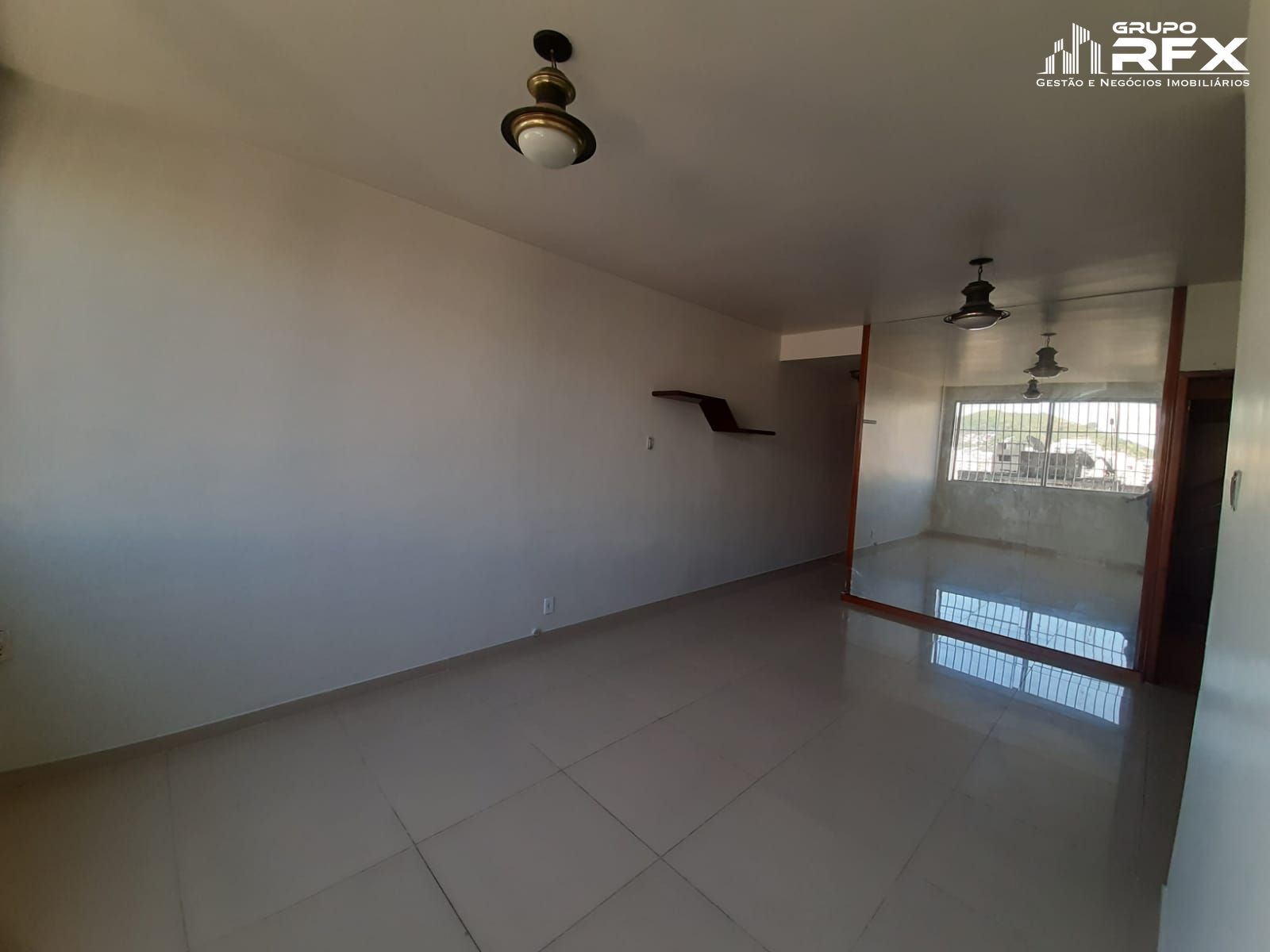 Apartamento à venda com 2 quartos, 90m² - Foto 4