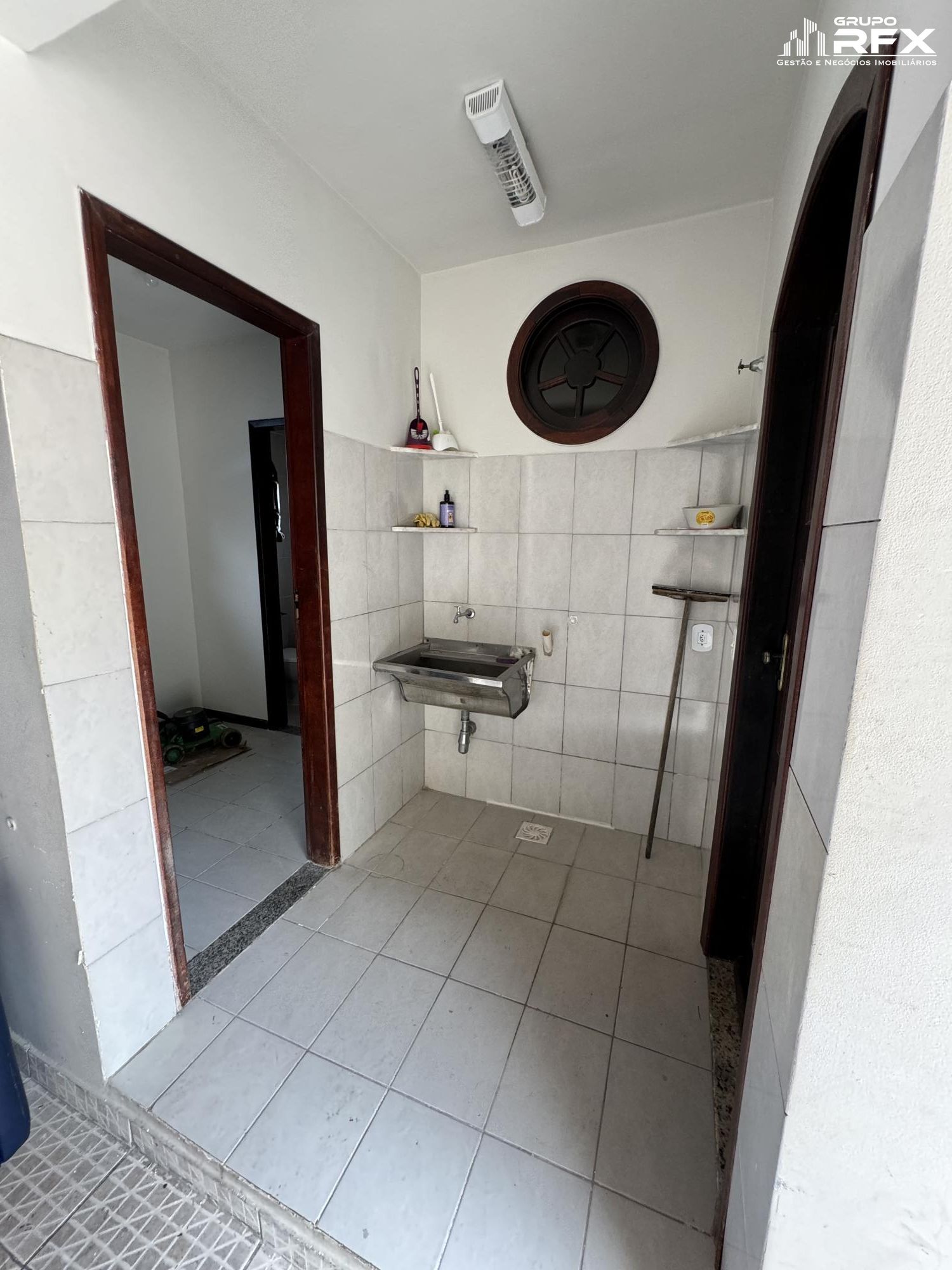 Casa à venda com 3 quartos, 180m² - Foto 18
