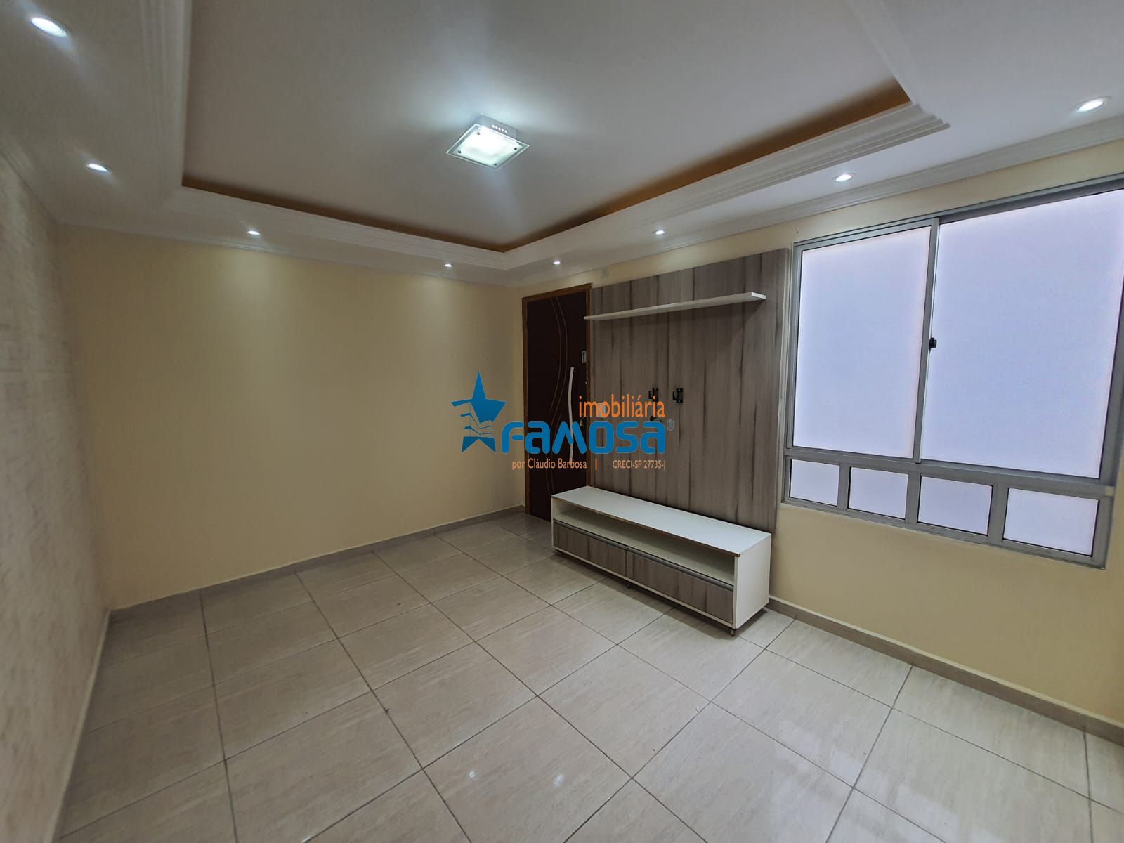 Apartamento à venda com 2 quartos, 40m² - Foto 1