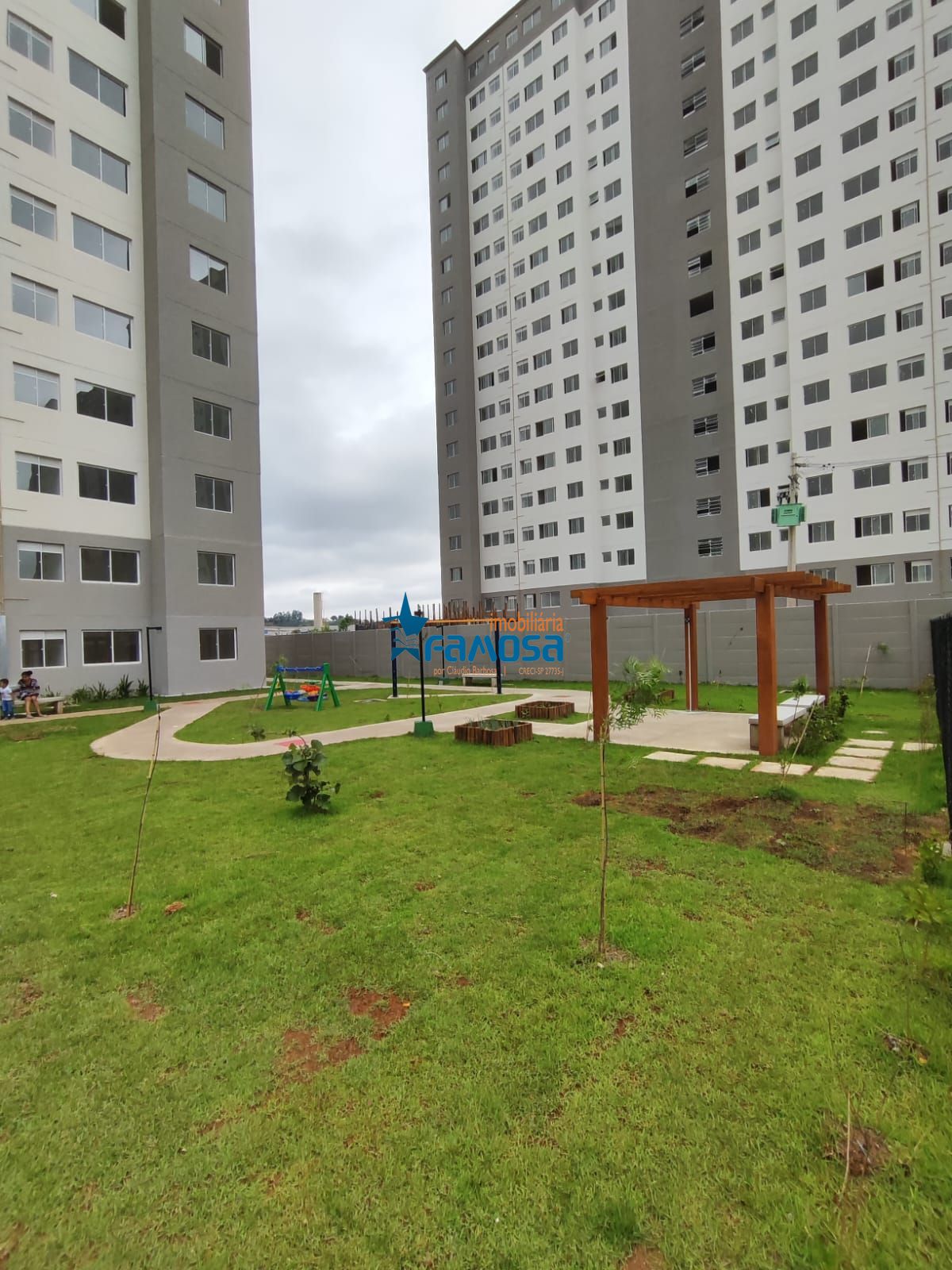 Apartamento à venda com 2 quartos, 42m² - Foto 19