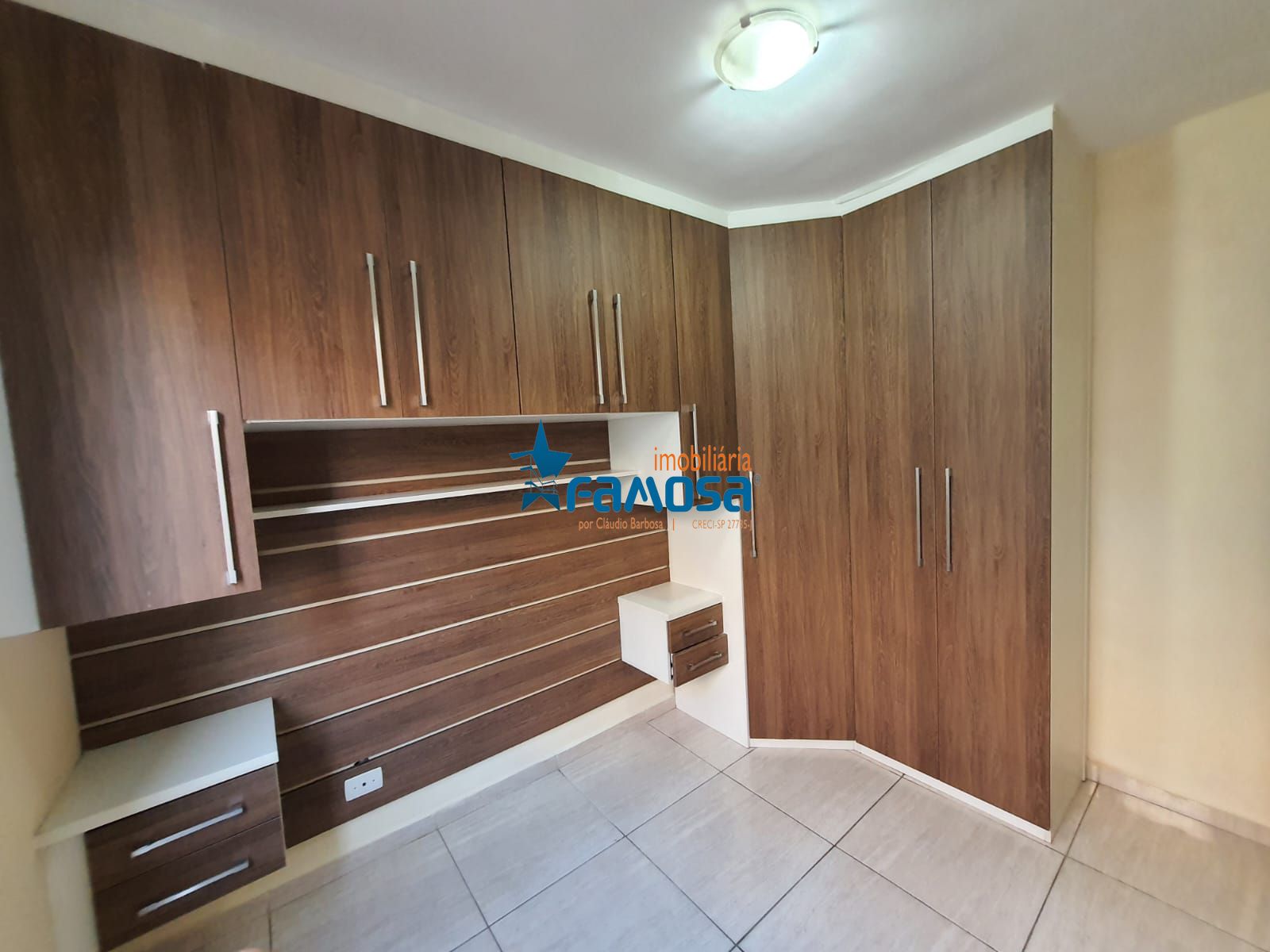 Apartamento à venda com 2 quartos, 40m² - Foto 9