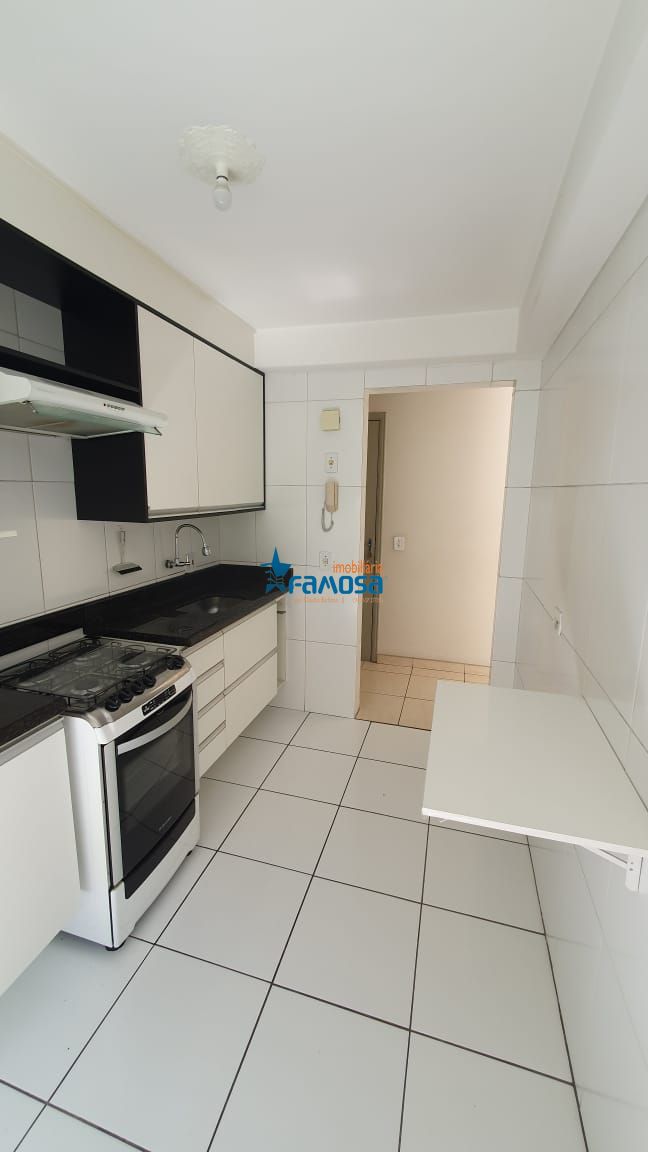 Apartamento à venda com 2 quartos, 49m² - Foto 4