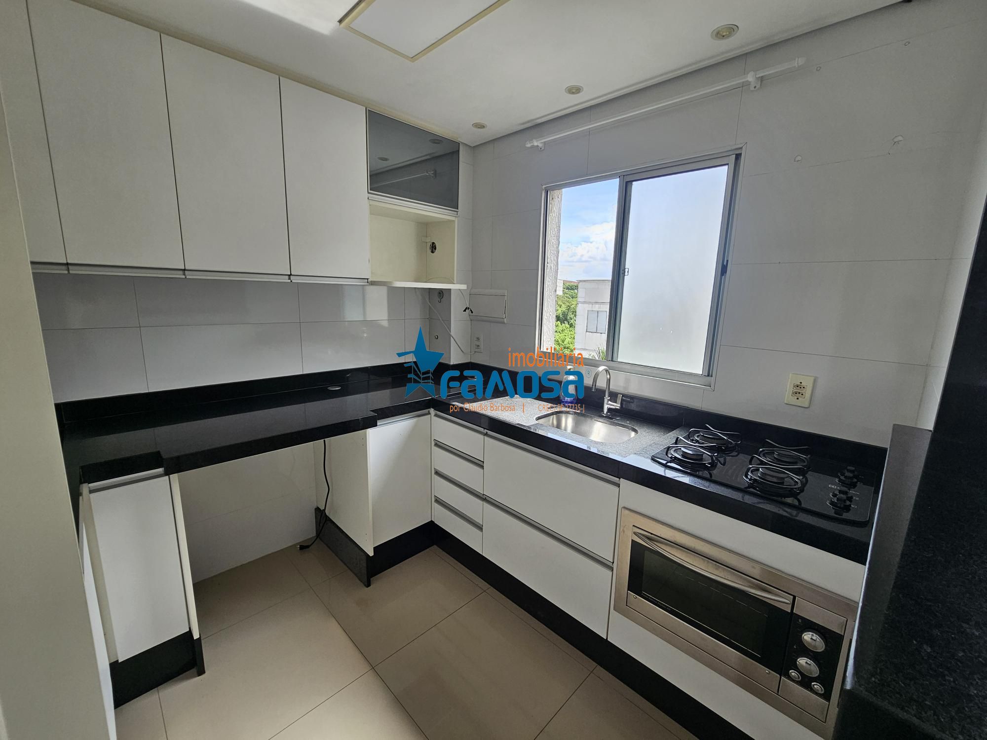 Apartamento com 2 Dormitórios à venda, 46 m² por R$ 240.000,00 Apartamento com 2 Dormitórios à venda, 46 m² por R$ 240.000,00