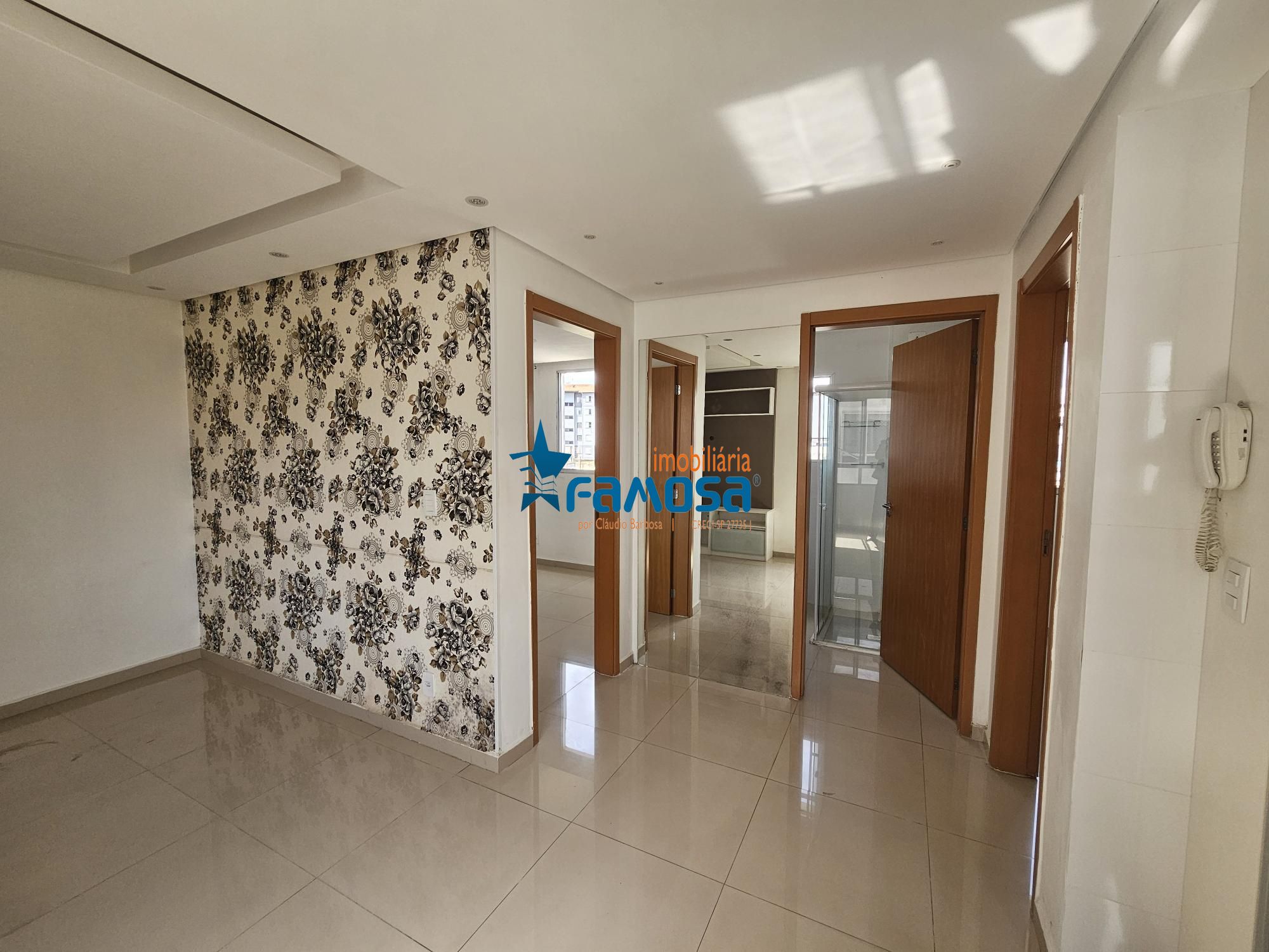 Apartamento com 2 Dormitórios à venda, 46 m² por R$ 240.000,00 Apartamento com 2 Dormitórios à venda, 46 m² por R$ 240.000,00