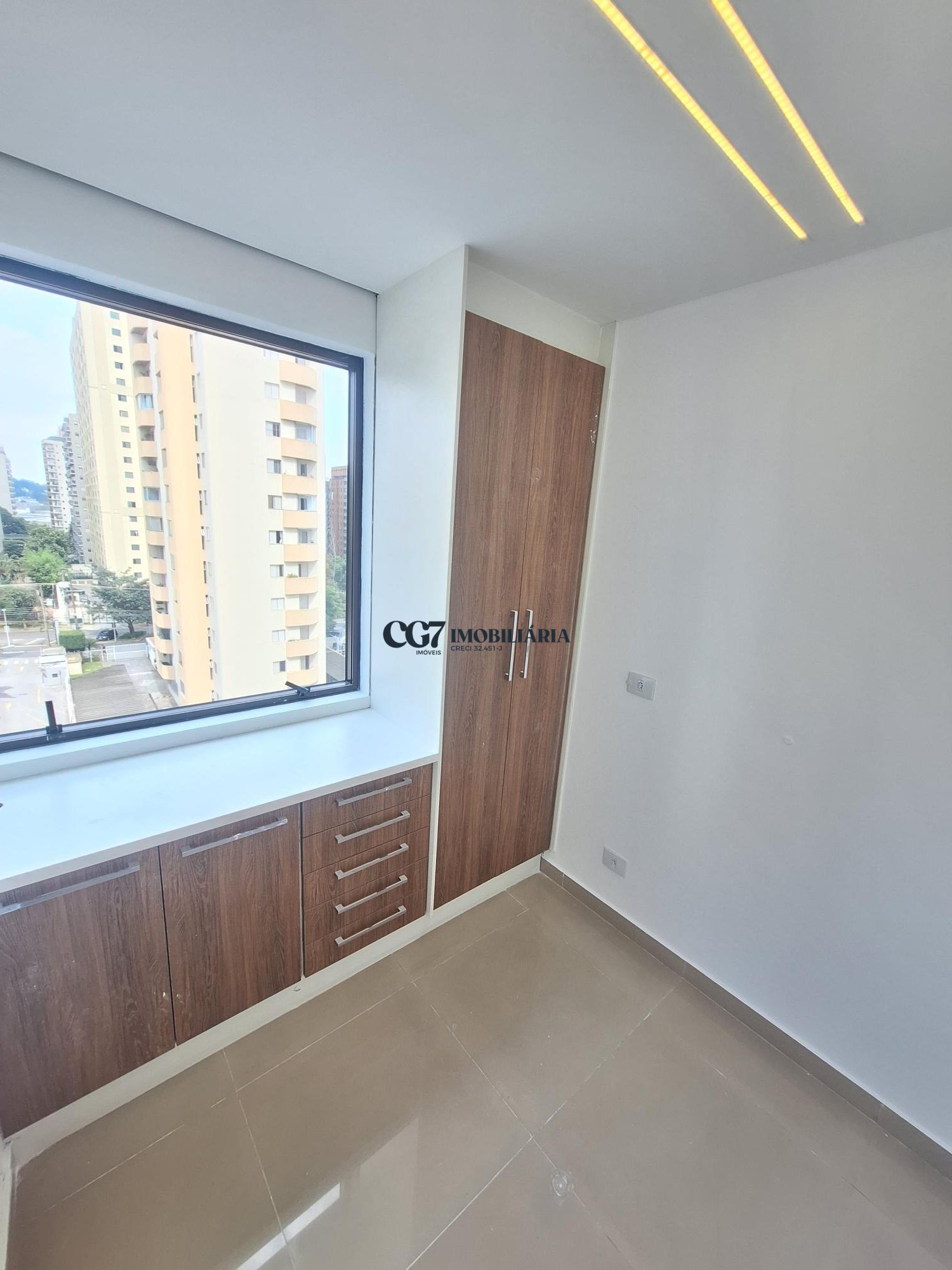 Conjunto Comercial-Sala para alugar com 4 quartos, 53m² - Foto 3