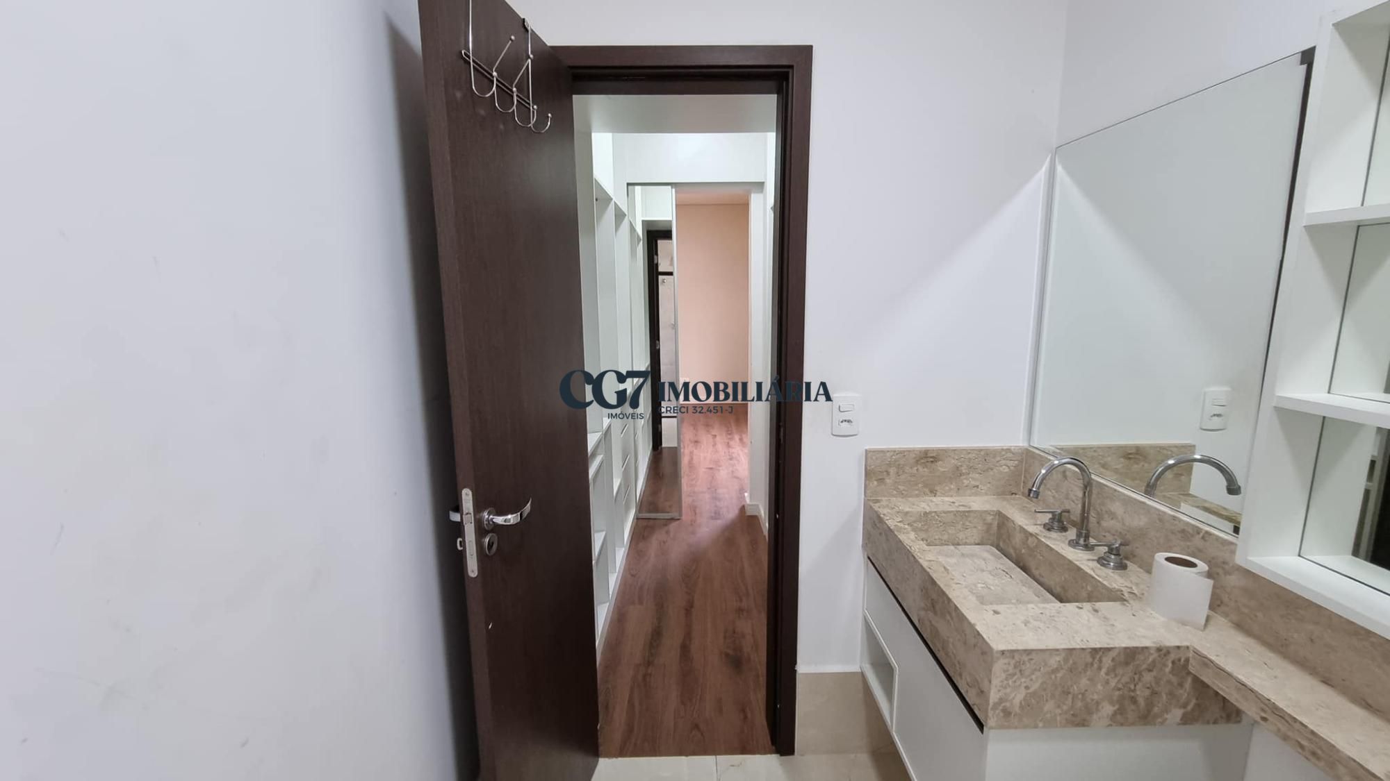 Sobrado à venda com 4 quartos, 180m² - Foto 29