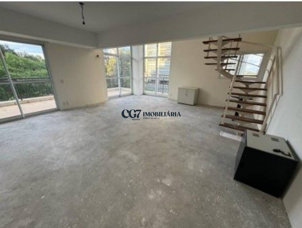 Apartamento à venda com 3 quartos, 220m² - Foto 1