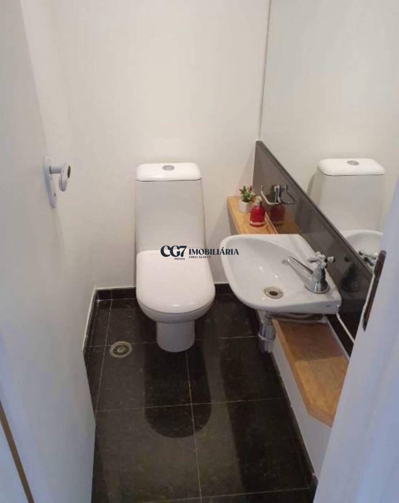 Apartamento à venda com 1 quarto, 55m² - Foto 4