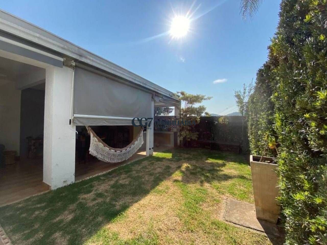 Sobrado à venda com 3 quartos, 180m² - Foto 2