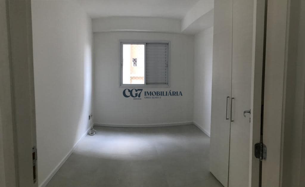 Apartamento à venda com 2 quartos, 62m² - Foto 5