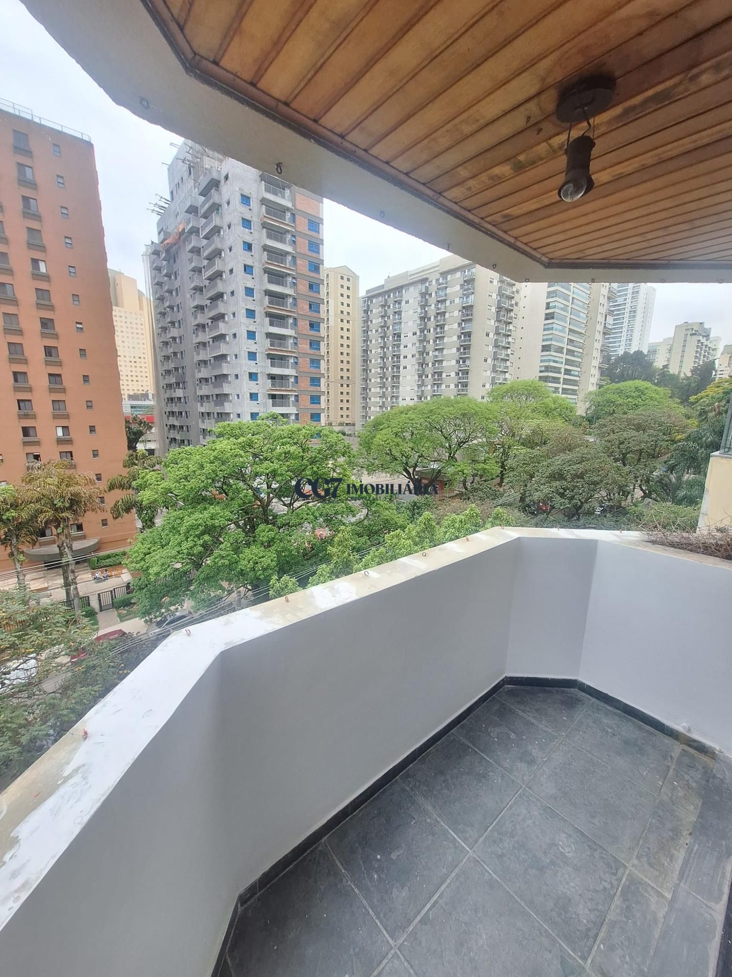 Apartamento para alugar com 2 quartos, 109m² - Foto 1