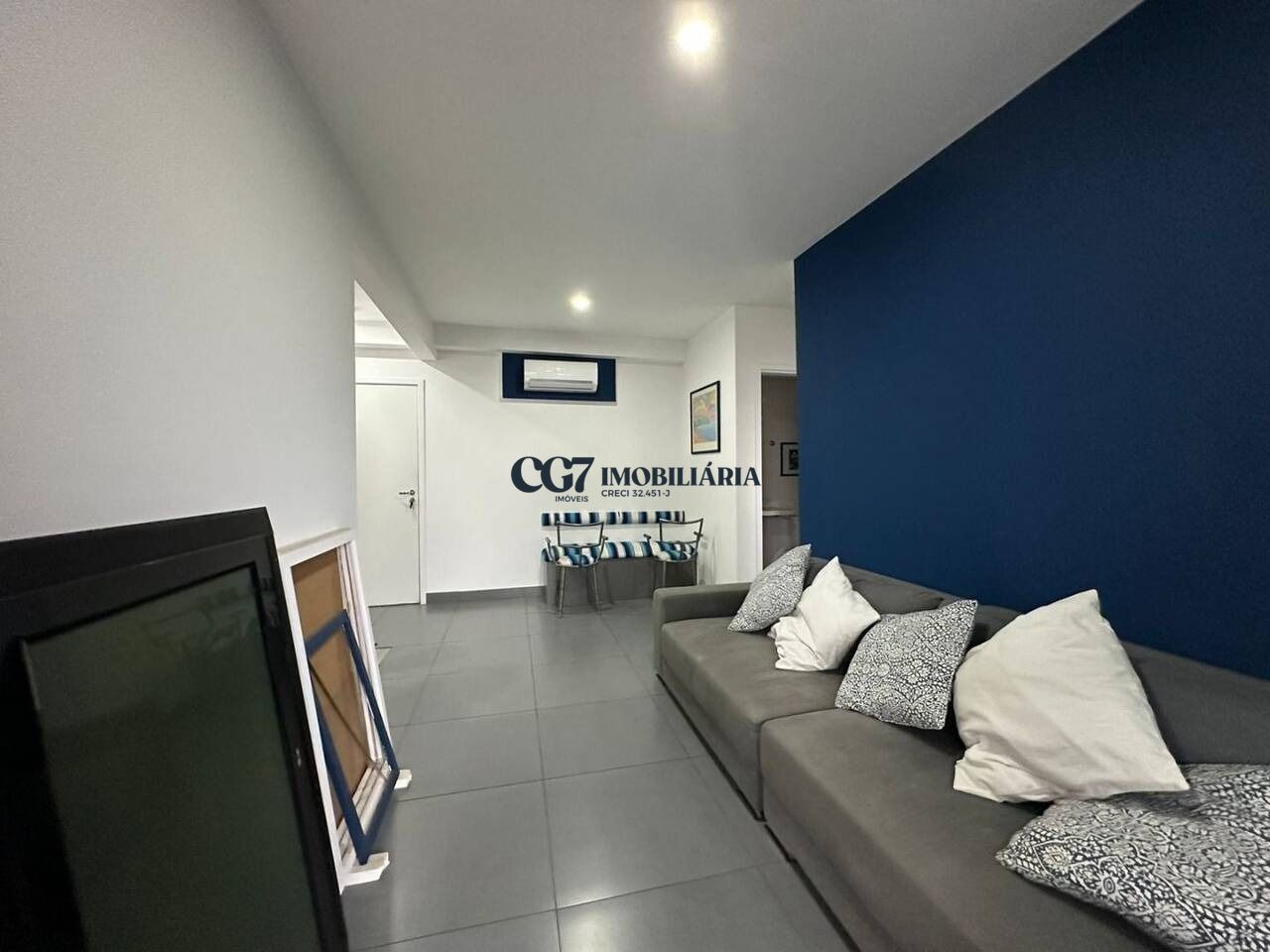 Apartamento à venda com 2 quartos, 67m² - Foto 3