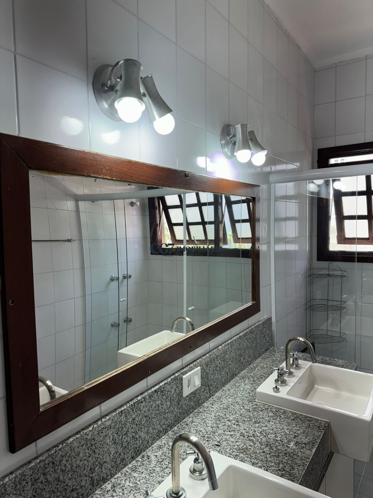 Casa de Condomínio à venda e aluguel com 4 quartos, 360m² - Foto 2