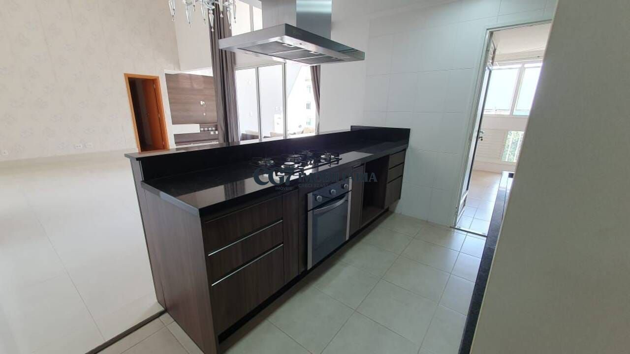 Apartamento à venda com 3 quartos, 172m² - Foto 7