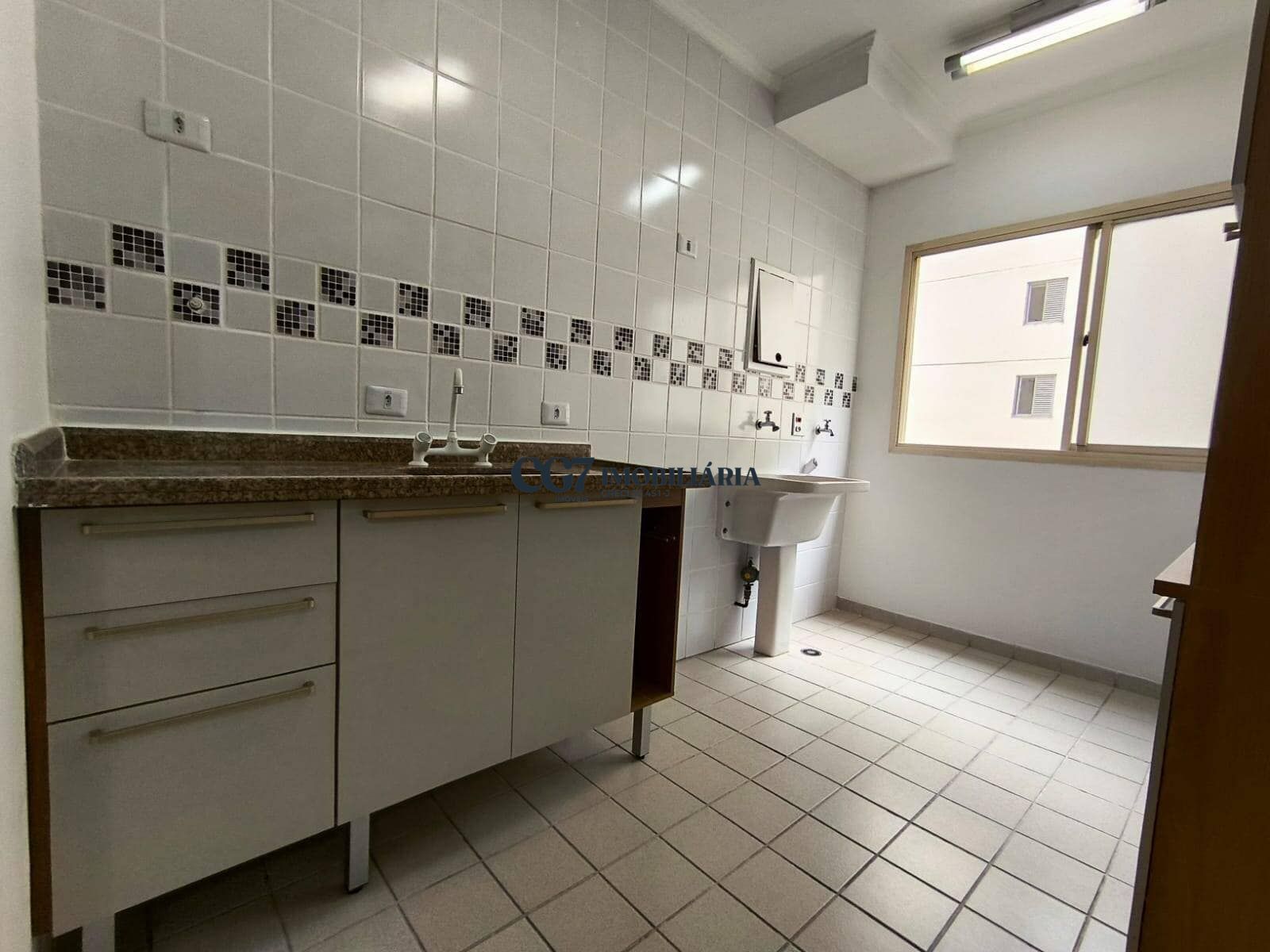 Apartamento à venda com 2 quartos, 57m² - Foto 3