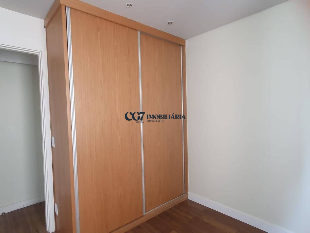 Apartamento à venda com 3 quartos, 107m² - Foto 11