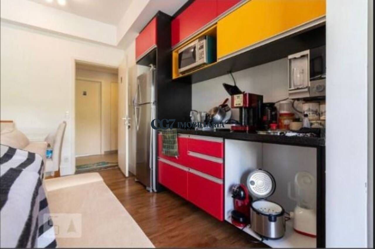 Apartamento à venda com 1 quarto, 50m² - Foto 2