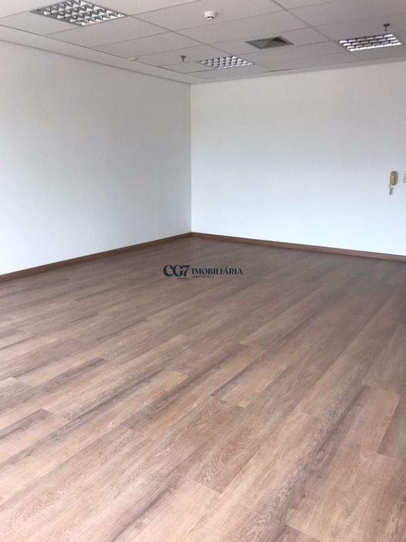 Conjunto Comercial-Sala para alugar com 1 quarto, 47m² - Foto 3