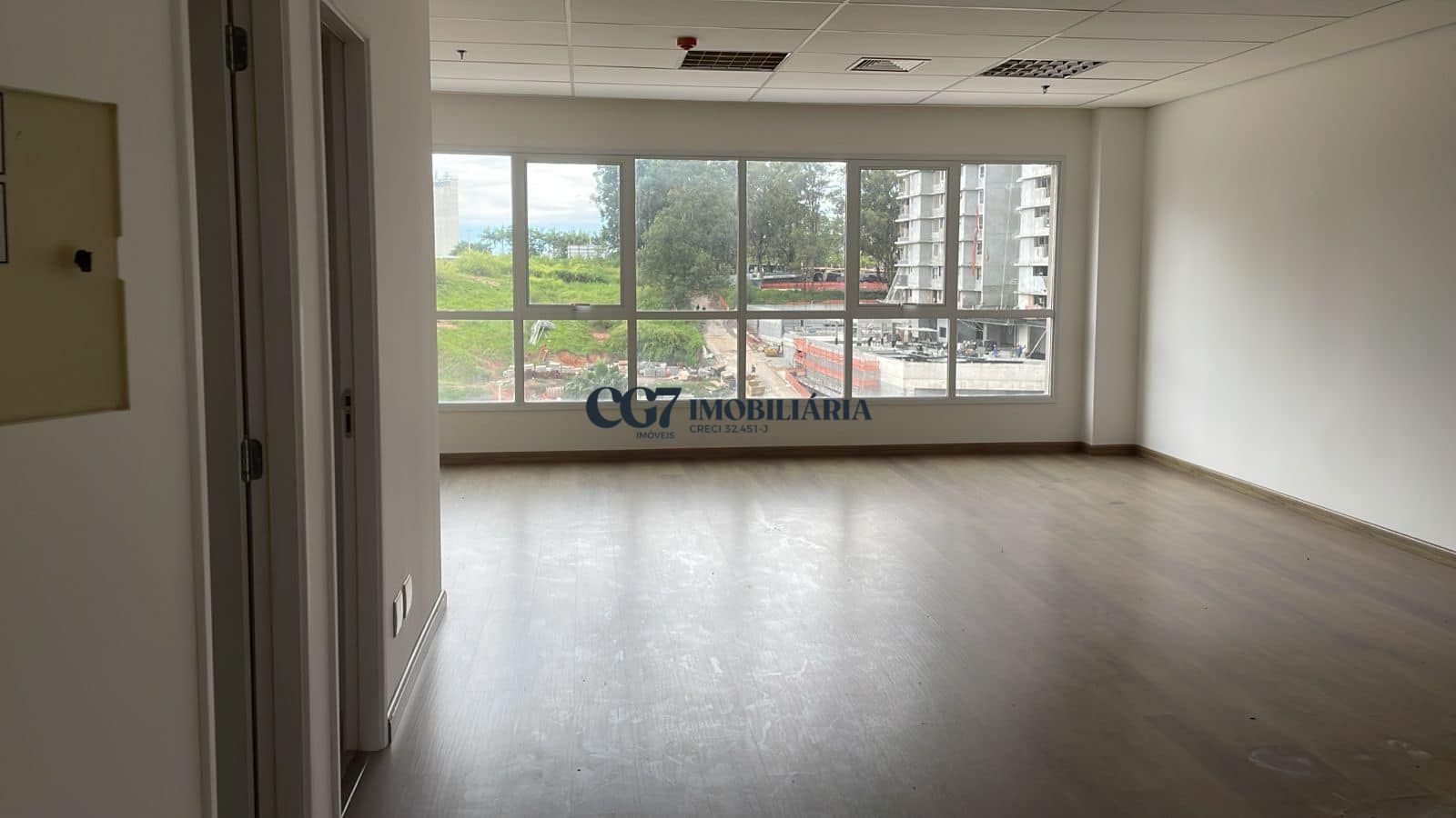 Conjunto Comercial-Sala para alugar com 1 quarto, 55m² - Foto 2